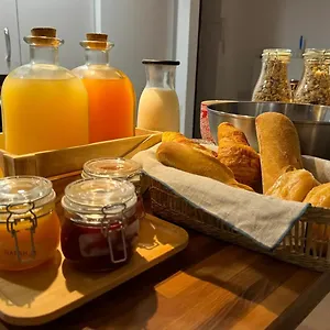 bnb-alexs-breakfast-included.1costadelsol.com/